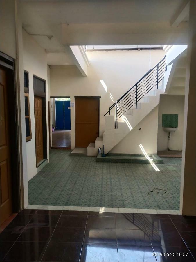 Thalia Guesthouse Ijen - Bromo & Sukamade Tour Баньювангі Екстер'єр фото